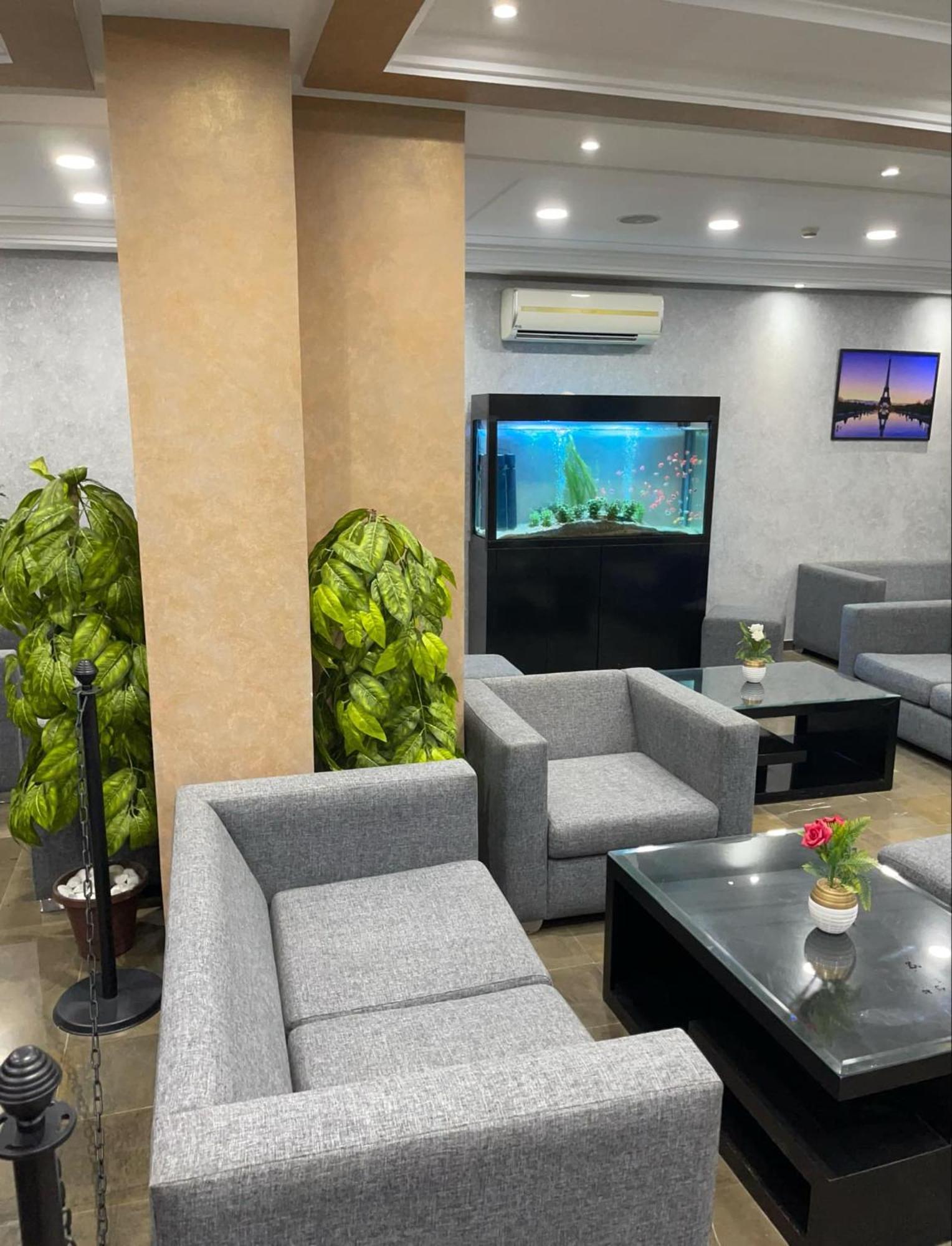 Hotel Le Parisien 2*